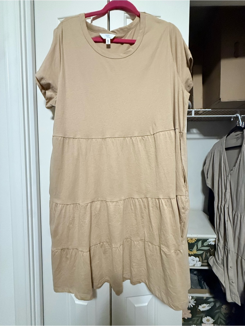Women's Beige Tiered Short-Sleeve Dress